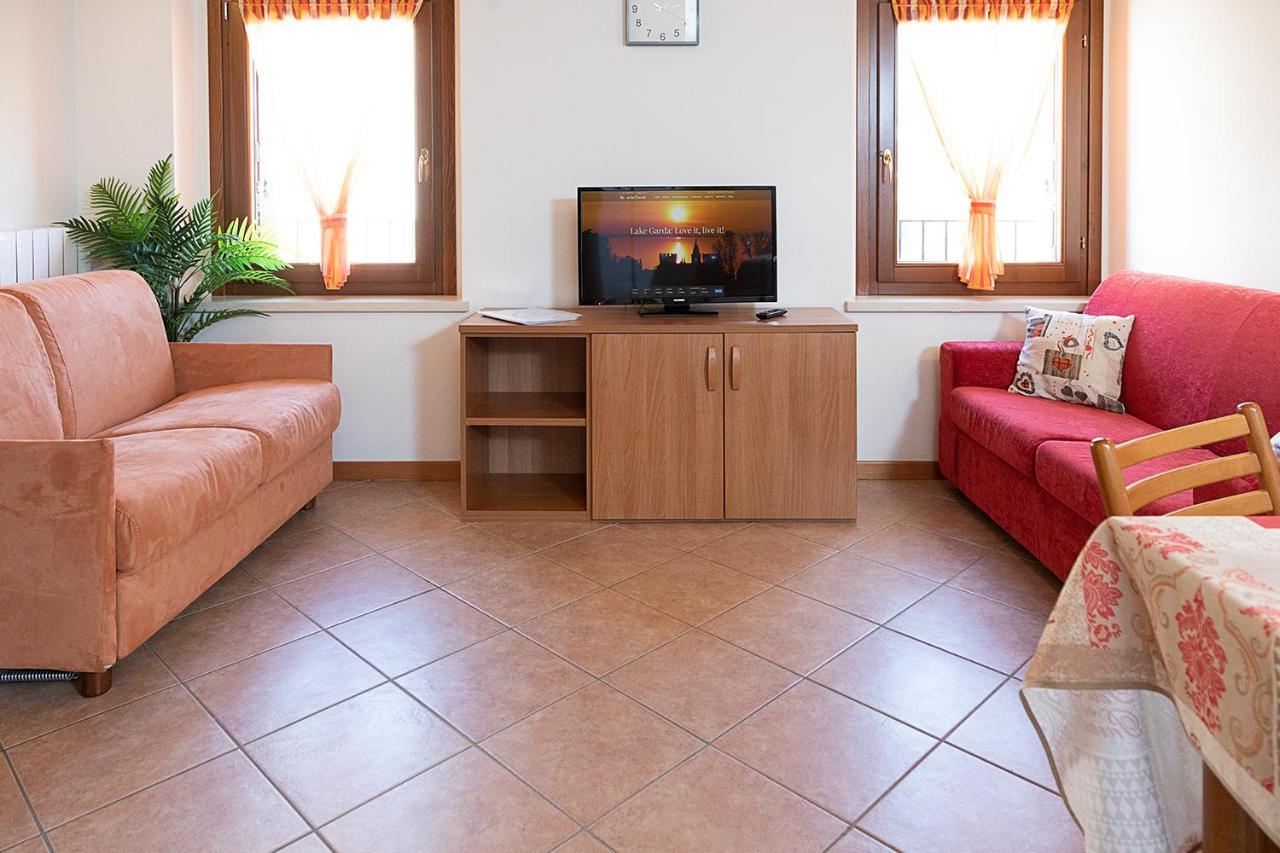 Apartments Eden - Regarda Travel Lazise Bagian luar foto