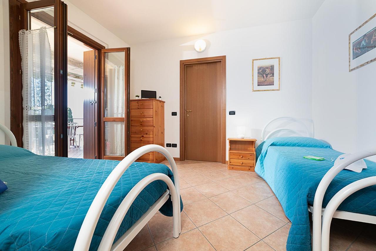 Apartments Eden - Regarda Travel Lazise Bagian luar foto