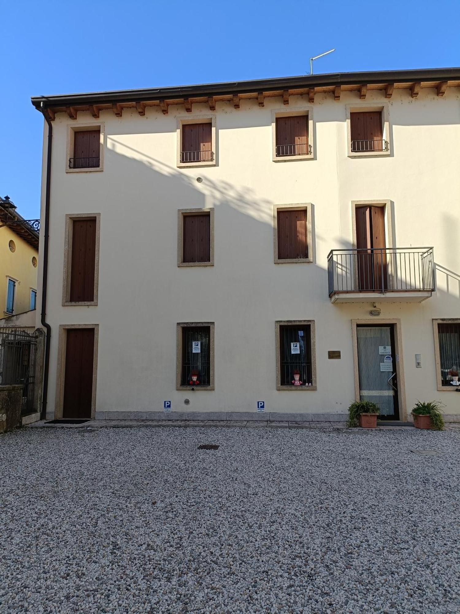 Apartments Eden - Regarda Travel Lazise Bagian luar foto