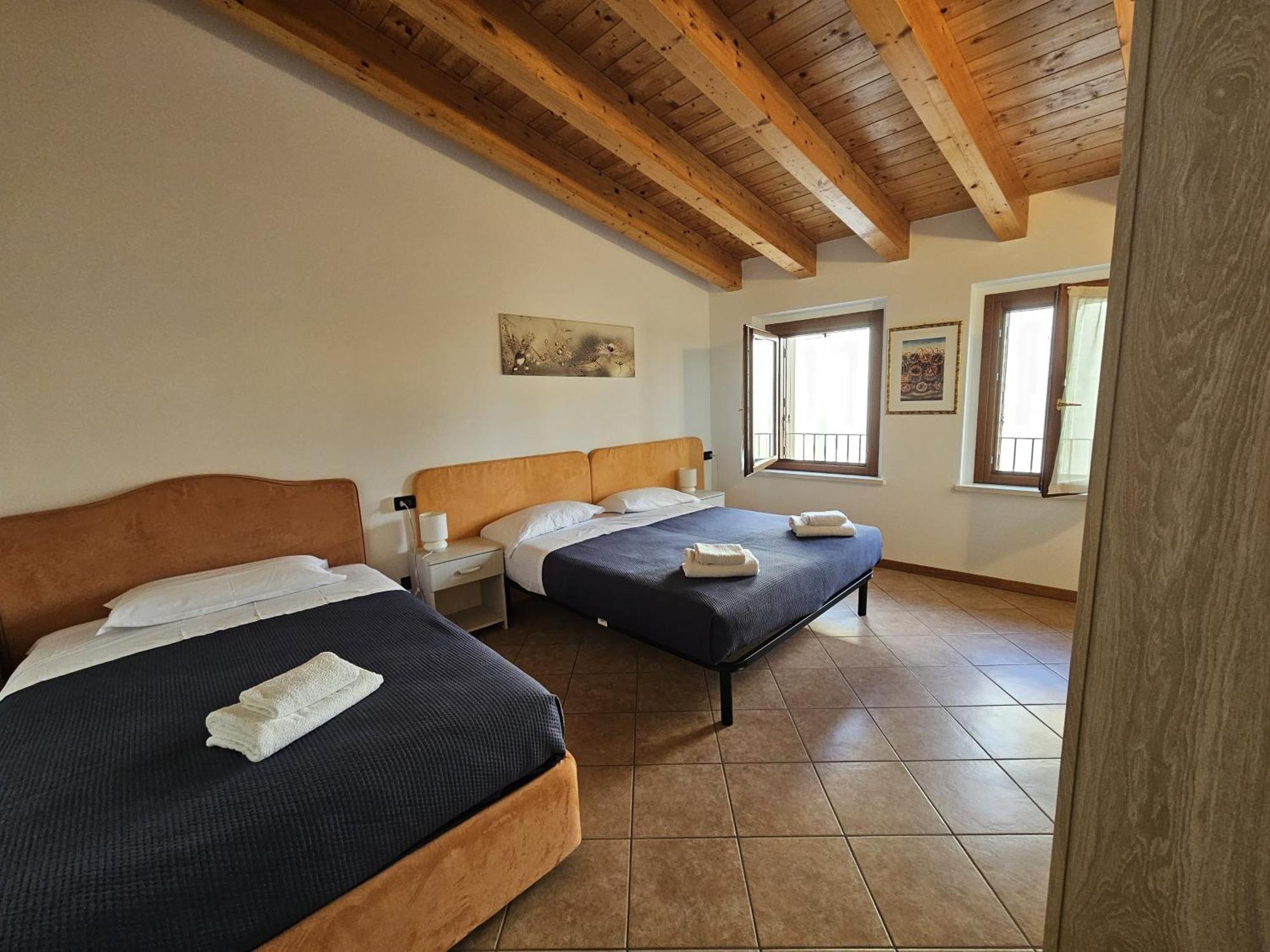 Apartments Eden - Regarda Travel Lazise Bagian luar foto